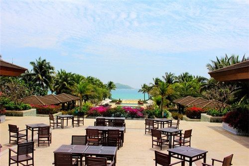 金平苗族瑶族傣族自治县LED阅读灯加盟和直营的区别有哪些