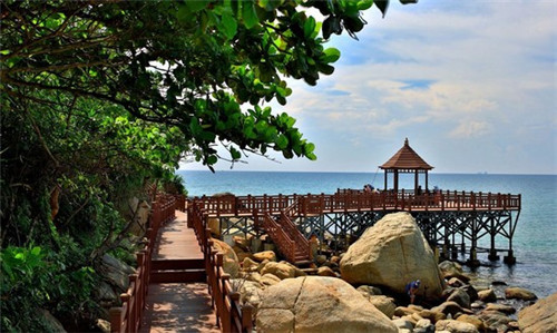 成都服装加盟店推荐（成都服装加盟品牌）